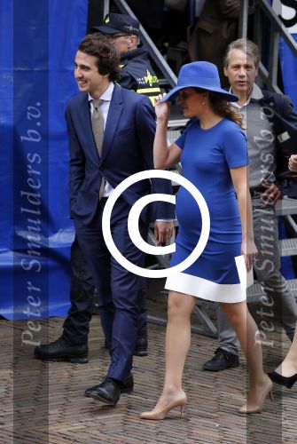 Den Haag 15 september 2015
Prinsjesdag 2015 met Koning Willem Alexander Koningin Maxima prins Constantijn en Prinses Laurentien. Dit jaar wordt de gouden koets voorlopig voor het laatst gebruikt. Jesse Klaver met zwangere vrouw