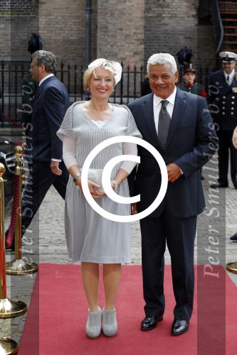 Den Haag 15 september 2015
Prinsjesdag 2015 met Koning Willem Alexander Koningin Maxima prins Constantijn en Prinses Laurentien. Dit jaar wordt de gouden koets voorlopig voor het laatst gebruikt. Jet Bussemaker met man
