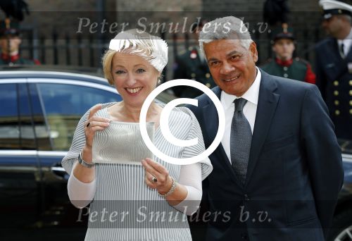 Den Haag 15 september 2015
Prinsjesdag 2015 met Koning Willem Alexander Koningin Maxima prins Constantijn en Prinses Laurentien. Dit jaar wordt de gouden koets voorlopig voor het laatst gebruikt. Jet Bussemaker met man
