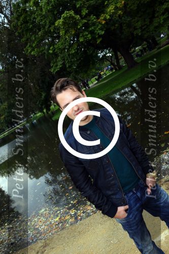 Amsterdam, 21 September 2015
Perspresentatie Dokter Tinus  Dr. Tinus
Job Bovenlander