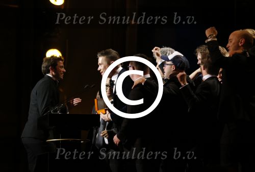 Amsterdam 15 oktober 2015
Uitreiking van de 50e televizierring in carre. Johnny de Mol wint de tv ster en de ring voor Syndroom en Linda de Mol krijgt Oevre prijs.