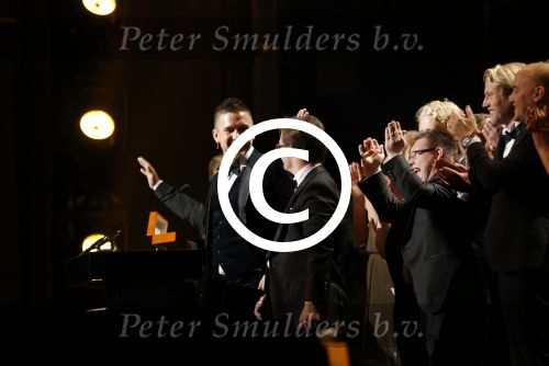 Amsterdam 15 oktober 2015
Uitreiking van de 50e televizierring in carre. Johnny de Mol wint de tv ster en de ring voor Syndroom en Linda de Mol krijgt Oevre prijs.