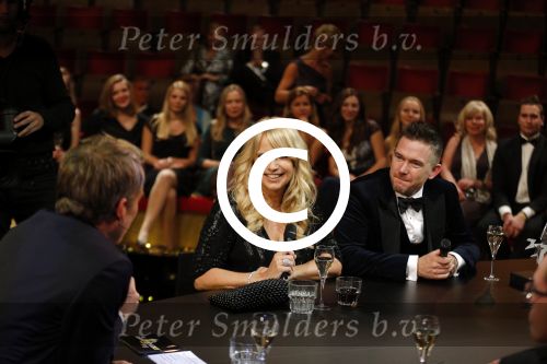 Amsterdam 15 oktober 2015
Uitreiking van de 50e televizierring in carre. Johnny de Mol wint de tv ster en de ring voor Syndroom en Linda de Mol krijgt Oevre prijs.