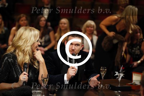 Amsterdam 15 oktober 2015
Uitreiking van de 50e televizierring in carre. Johnny de Mol wint de tv ster en de ring voor Syndroom en Linda de Mol krijgt Oevre prijs.