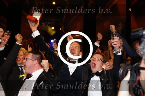 Amsterdam 15 oktober 2015
Uitreiking van de 50e televizierring in carre. Johnny de Mol wint de tv ster en de ring voor Syndroom en Linda de Mol krijgt Oevre prijs.