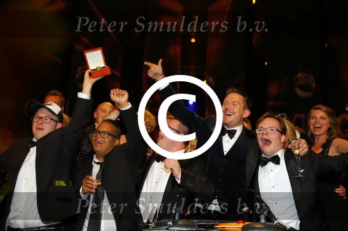 Amsterdam 15 oktober 2015
Uitreiking van de 50e televizierring in carre. Johnny de Mol wint de tv ster en de ring voor Syndroom en Linda de Mol krijgt Oevre prijs.