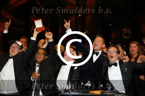 Amsterdam 15 oktober 2015
Uitreiking van de 50e televizierring in carre. Johnny de Mol wint de tv ster en de ring voor Syndroom en Linda de Mol krijgt Oevre prijs.