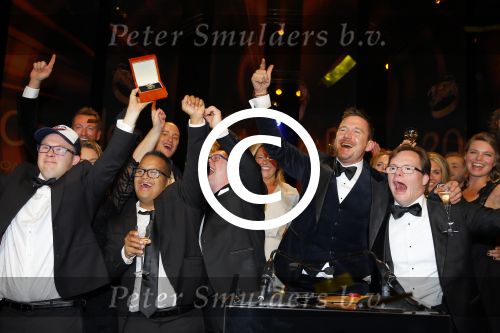 Amsterdam 15 oktober 2015
Uitreiking van de 50e televizierring in carre. Johnny de Mol wint de tv ster en de ring voor Syndroom en Linda de Mol krijgt Oevre prijs.