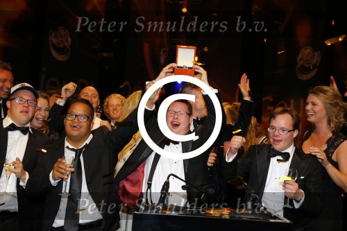 Amsterdam 15 oktober 2015
Uitreiking van de 50e televizierring in carre. Johnny de Mol wint de tv ster en de ring voor Syndroom en Linda de Mol krijgt Oevre prijs.