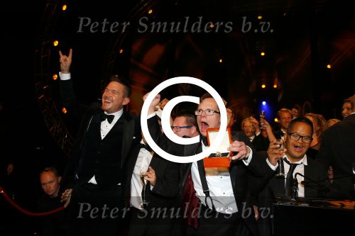 Amsterdam 15 oktober 2015
Uitreiking van de 50e televizierring in carre. Johnny de Mol wint de tv ster en de ring voor Syndroom en Linda de Mol krijgt Oevre prijs.