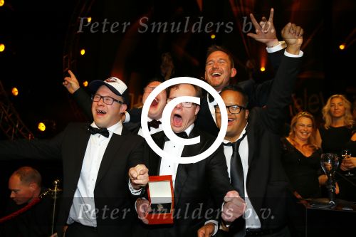 Amsterdam 15 oktober 2015
Uitreiking van de 50e televizierring in carre. Johnny de Mol wint de tv ster en de ring voor Syndroom en Linda de Mol krijgt Oevre prijs.