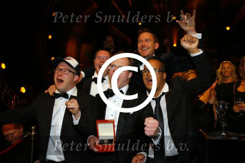 Amsterdam 15 oktober 2015
Uitreiking van de 50e televizierring in carre. Johnny de Mol wint de tv ster en de ring voor Syndroom en Linda de Mol krijgt Oevre prijs.