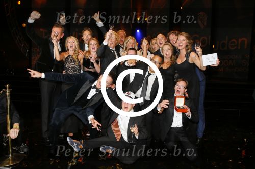 Amsterdam 15 oktober 2015
Uitreiking van de 50e televizierring in carre. Johnny de Mol wint de tv ster en de ring voor Syndroom en Linda de Mol krijgt Oevre prijs.