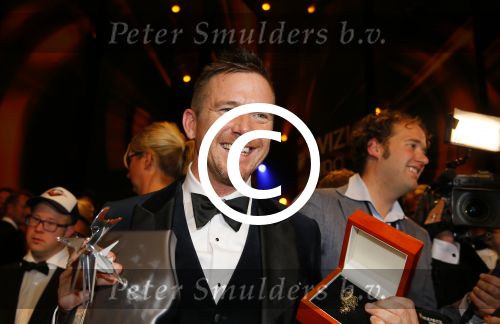 Amsterdam 15 oktober 2015
Uitreiking van de 50e televizierring in carre. Johnny de Mol wint de tv ster en de ring voor Syndroom en Linda de Mol krijgt Oevre prijs.