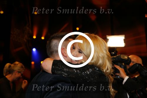 Amsterdam 15 oktober 2015
Uitreiking van de 50e televizierring in carre. Johnny de Mol wint de tv ster en de ring voor Syndroom en Linda de Mol krijgt Oevre prijs.