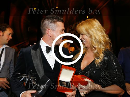 Amsterdam 15 oktober 2015
Uitreiking van de 50e televizierring in carre. Johnny de Mol wint de tv ster en de ring voor Syndroom en Linda de Mol krijgt Oevre prijs.