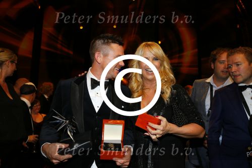 Amsterdam 15 oktober 2015
Uitreiking van de 50e televizierring in carre. Johnny de Mol wint de tv ster en de ring voor Syndroom en Linda de Mol krijgt Oevre prijs.