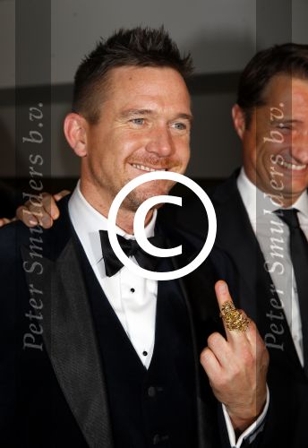 Amsterdam 15 oktober 2015
Uitreiking van de 50e televizierring in carre. Johnny de Mol wint de tv ster en de ring voor Syndroom en Linda de Mol krijgt Oevre prijs.