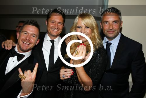 Amsterdam 15 oktober 2015
Uitreiking van de 50e televizierring in carre. Johnny de Mol wint de tv ster en de ring voor Syndroom en Linda de Mol krijgt Oevre prijs. Johnny en Linda met Bert Habets en Mathias Scholten