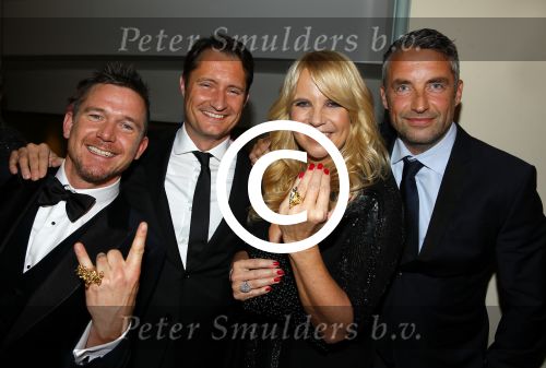 Amsterdam 15 oktober 2015
Uitreiking van de 50e televizierring in carre. Johnny de Mol wint de tv ster en de ring voor Syndroom en Linda de Mol krijgt Oevre prijs. Johnny en Linda met Bert Habets en Mathias Scholten