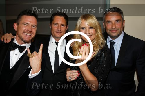 Amsterdam 15 oktober 2015
Uitreiking van de 50e televizierring in carre. Johnny de Mol wint de tv ster en de ring voor Syndroom en Linda de Mol krijgt Oevre prijs. Johnny en Linda met Bert Habets en Mathias Scholten