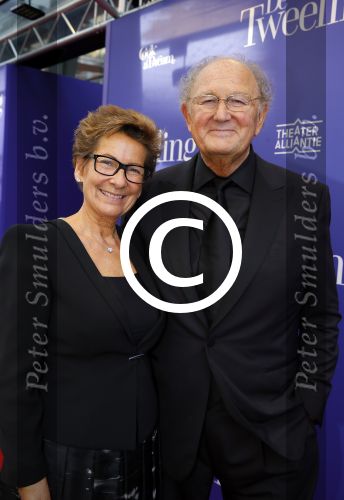 Amsterdam 11 oktober 2015
Premiere de tweeling in het nieuwe de la mar theater
Joop v d Ende Janine v d Ende