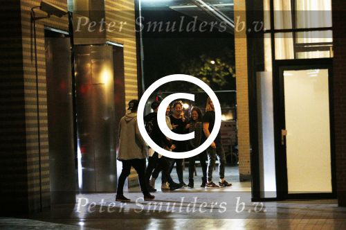 Amsterdam 17 september 2015
Justin Bieber en Martin Garrix gaan eerst naar coffeeshop the greenhouse en vervolgens naar het appartement van Martin Garrix