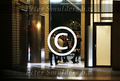 Amsterdam 17 september 2015
Justin Bieber en Martin Garrix gaan eerst naar coffeeshop the greenhouse en vervolgens naar het appartement van Martin Garrix