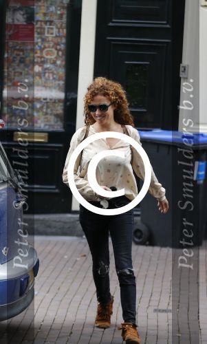 Amsterdam 6 oktober 2015 
Katja Schuurman brnegt haar vriend Freek v Noordwijk van zijn ene restaurant naar zijn andere restaurant ion Amsterdam