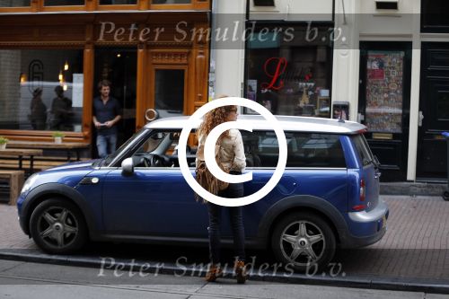 Amsterdam 6 oktober 2015 
Katja Schuurman brnegt haar vriend Freek v Noordwijk van zijn ene restaurant naar zijn andere restaurant ion Amsterdam