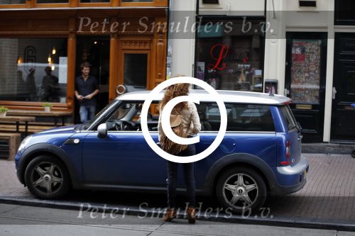 Amsterdam 6 oktober 2015 
Katja Schuurman brnegt haar vriend Freek v Noordwijk van zijn ene restaurant naar zijn andere restaurant ion Amsterdam