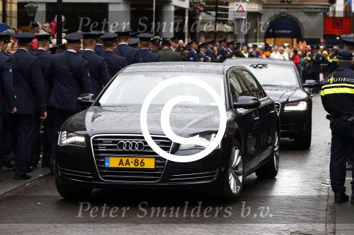 Den Haag 15 september 2015
Prinsjesdag 2015 met Koning Willem Alexander Koningin Maxima prins Constantijn en Prinses Laurentien. Dit jaar wordt de gouden koets voorlopig voor het laatst gebruikt.