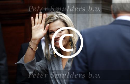 Amsterdam 6 oktober 2015
Koningin Maxima bij symposium platform wijzer in geldzaken in het Tobacco theater, 
Eberhard v d Laan ontvangt haar.