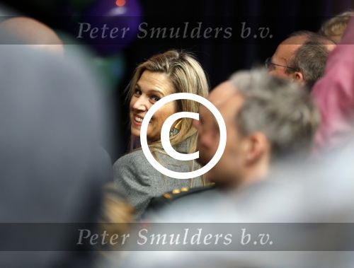 Amsterdam 6 oktober 2015
Koningin Maxima bij symposium platform wijzer in geldzaken in het Tobacco theater, 
Eberhard v d Laan ontvangt haar.