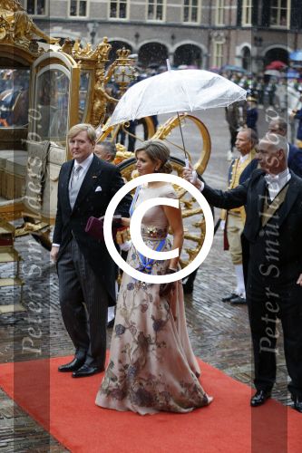 Den Haag 15 september 2015
Prinsjesdag 2015 met Koning Willem Alexander Koningin Maxima prins Constantijn en Prinses Laurentien. Dit jaar wordt de gouden koets voorlopig voor het laatst gebruikt.