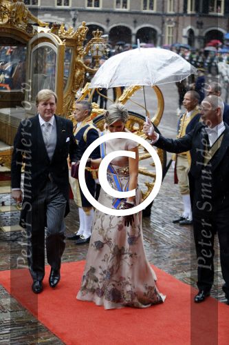 Den Haag 15 september 2015
Prinsjesdag 2015 met Koning Willem Alexander Koningin Maxima prins Constantijn en Prinses Laurentien. Dit jaar wordt de gouden koets voorlopig voor het laatst gebruikt.