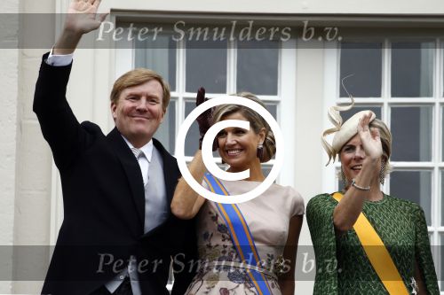 Den Haag 15 september 2015
Prinsjesdag 2015 met Koning Willem Alexander Koningin Maxima prins Constantijn en Prinses Laurentien. Dit jaar wordt de gouden koets voorlopig voor het laatst gebruikt.