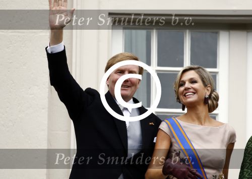 Den Haag 15 september 2015
Prinsjesdag 2015 met Koning Willem Alexander Koningin Maxima prins Constantijn en Prinses Laurentien. Dit jaar wordt de gouden koets voorlopig voor het laatst gebruikt.