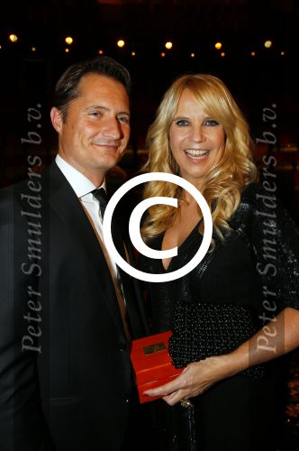 Amsterdam 15 oktober 2015
Uitreiking van de 50e televizierring in carre. Linda de Mol met Bert Habets