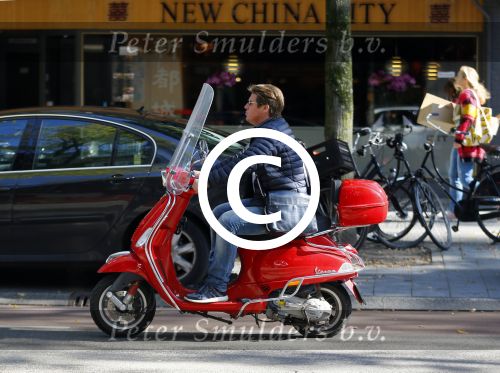 Amsterdam 2 oktober 2015
Martijn Krabbe op zijn vespa scooter