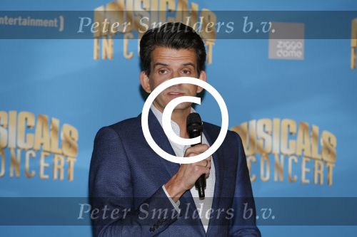 Amsterdam 6 oktober 2015 
Presentatie zangers musicals in concert in het ziggo dome. De aanwezigen waren Anouk Maas B Brave Stanley Burleson Mariska v Kolck Simone Kleinsma William Spaaij Eric v Tijn Rene v Kooten en Maurice Wijnen.