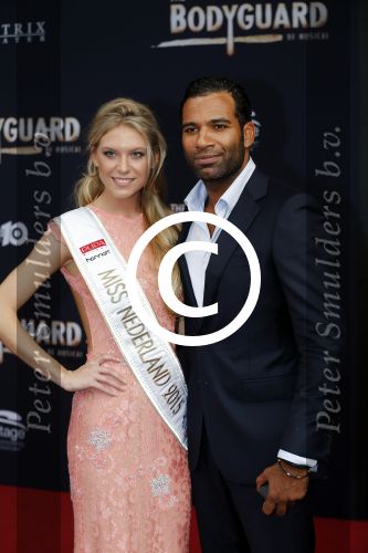 Utrecht 27 september 2015
Premiere the bodyguard met oa Romy Monteiro Mark v Eeuwen  Carolina Dijkhuizen en Patrick Martens.
