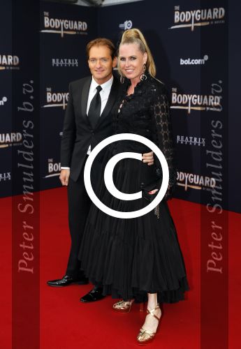 Utrecht 27 september 2015
Premiere the bodyguard met oa Romy Monteiro Mark v Eeuwen  Carolina Dijkhuizen en Patrick Martens.