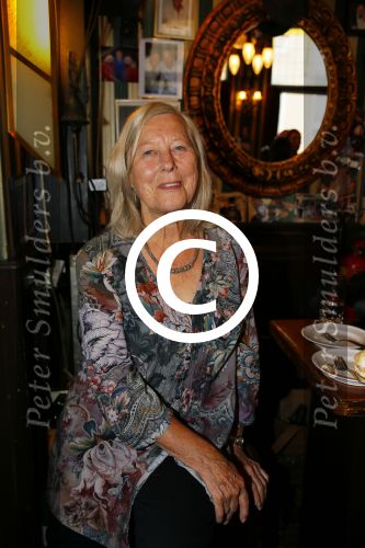 Amsterdam 16 september 2015
Perspresentatie Baantjer Live 2, Gaby Milder, Roben Mitchell van den Dungen, Hayo Kruijff, Nienke Sikkens, Beau Schneider, Peter Tuinman, Peter Romer. Erwin v Lambaart is de producent