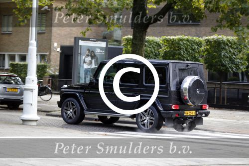 Amsterdam 25 september 2015
Nikkie Plessen in haar mercedes Gelandewagen Jeep