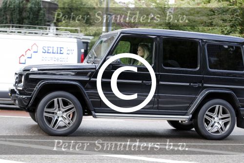 Amsterdam 25 september 2015
Nikkie Plessen in haar mercedes Gelandewagen Jeep