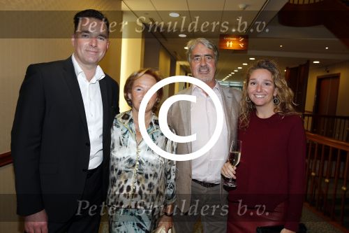 Amsterdam 13 september 2015
Modeshow Paul Schulten in het okura.
Nina Brink met haar dochter en man Pieter Storms