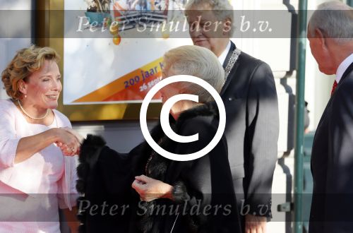 Amsterdam 26 september 2015
200 jaar koninkrijk in carre met oa aanwezig Koning Willem Alexander koningin Maxima en Prinsesd Beatrix.