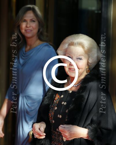 Amsterdam 26 september 2015
200 jaar koninkrijk in carre met oa aanwezig Koning Willem Alexander koningin Maxima en Prinsesd Beatrix.
