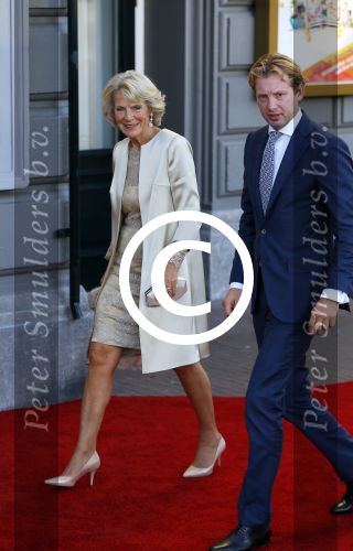 Amsterdam 26 september 2015
200 jaar koninkrijk in carre met oa aanwezig Koning Willem Alexander koningin Maxima en Prinsesd Beatrix.